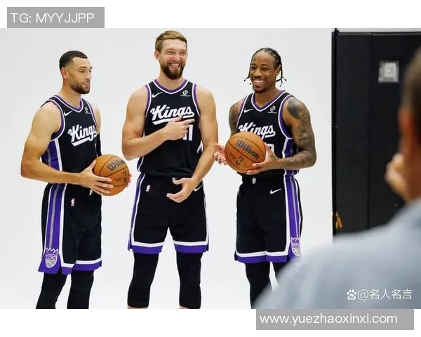 国王队与热火队激战正酣谁能在季后赛中笑到最后争夺总冠军荣耀